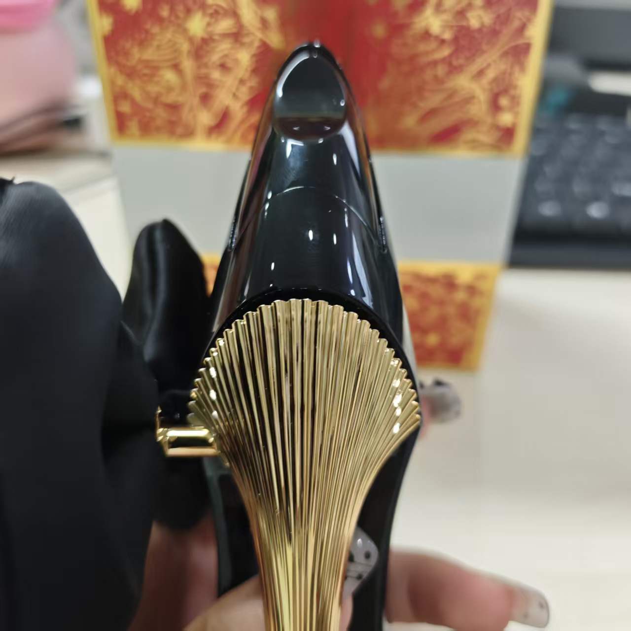 Ca.rolina he'r'era high-heeled - Perfume High Fragrance avis et prix